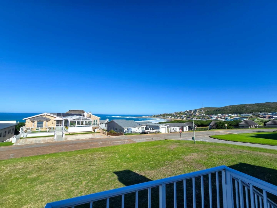 4 Bedroom Property for Sale in Jongensfontein Western Cape